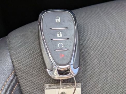 Used 2017 Chevrolet Trax LT w/ LT Convenience Package image 26