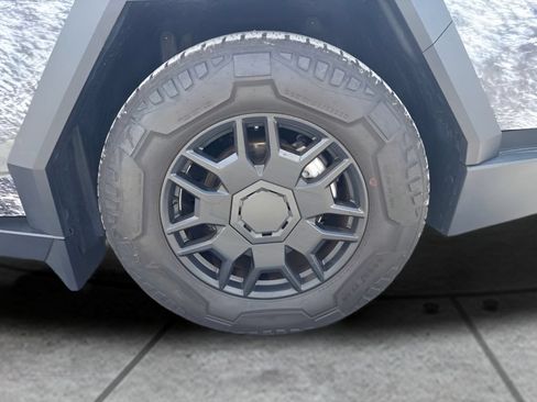 Used 2024 Tesla Cybertruck Cyberbeast AWD/4WD image 27