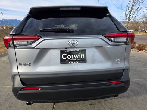 Used 2025 Toyota RAV4 XLE image 8