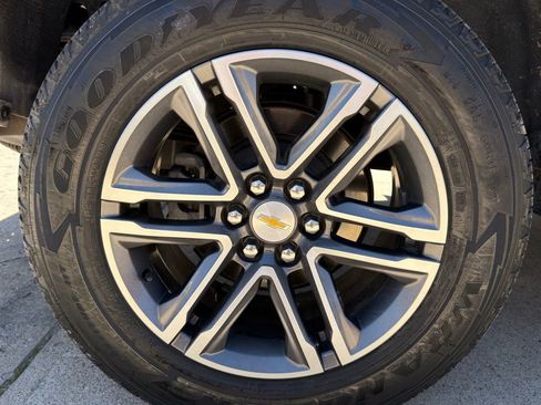 Used 2021 Chevrolet Colorado W/T w/ Custom Special Edition AWD/4WD image 16