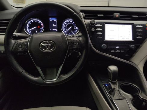 Used 2019 Toyota Camry SE image 22