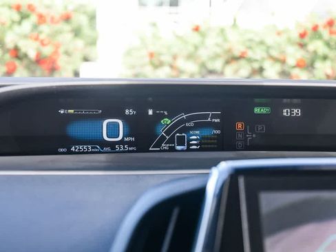 Used 2020 Toyota Prius Prime XLE FWD image 24