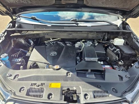 Used 2019 Toyota Highlander Limited Platinum AWD/4WD image 59