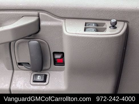 Used 2025 Chevrolet Express 3500 LT w/ LT Preferred Equipment Group RWD image 24