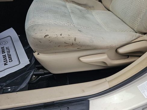 Used 2013 Toyota Camry FWD image 26