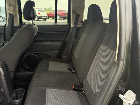 Used 2015 Jeep Patriot Sport w/ Power Value Group AWD/4WD image 5