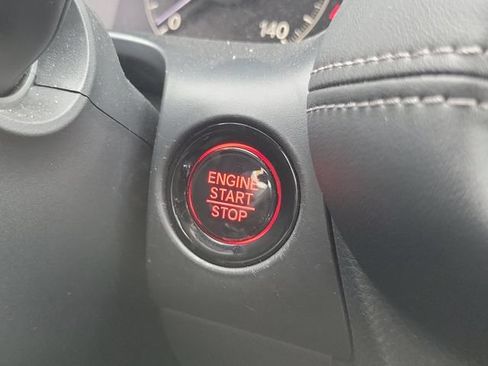 Used 2025 Honda HR-V EX-L image 30