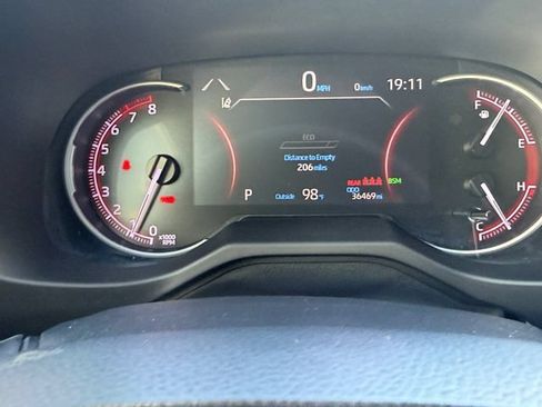 Used 2024 Toyota RAV4 XLE Premium FWD image 25