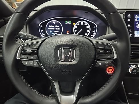 Used 2019 Honda Accord Sport image 18