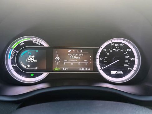 Used 2017 Kia Niro LX image 17