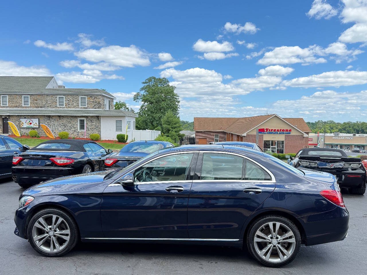 Used 2015 Mercedes-Benz C 300 4MATIC Sedan image 4