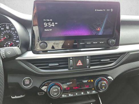 Used 2024 Kia Forte GT w/ GT2 Package image 16