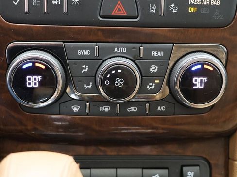 Used 2017 Buick Enclave Premium w/ Experience Buick Package image 30