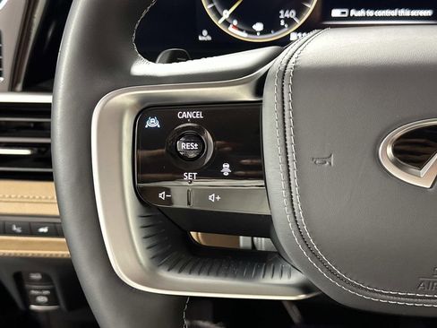 New 2025 INFINITI QX80 Sensory image 10