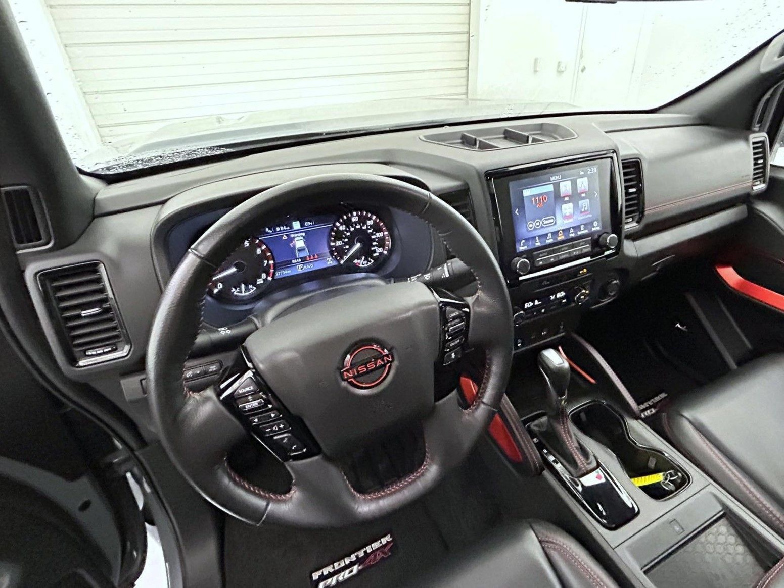 Used 2024 Nissan Frontier PRO-4X w/ Pro Premium Package AWD/4WD image 13