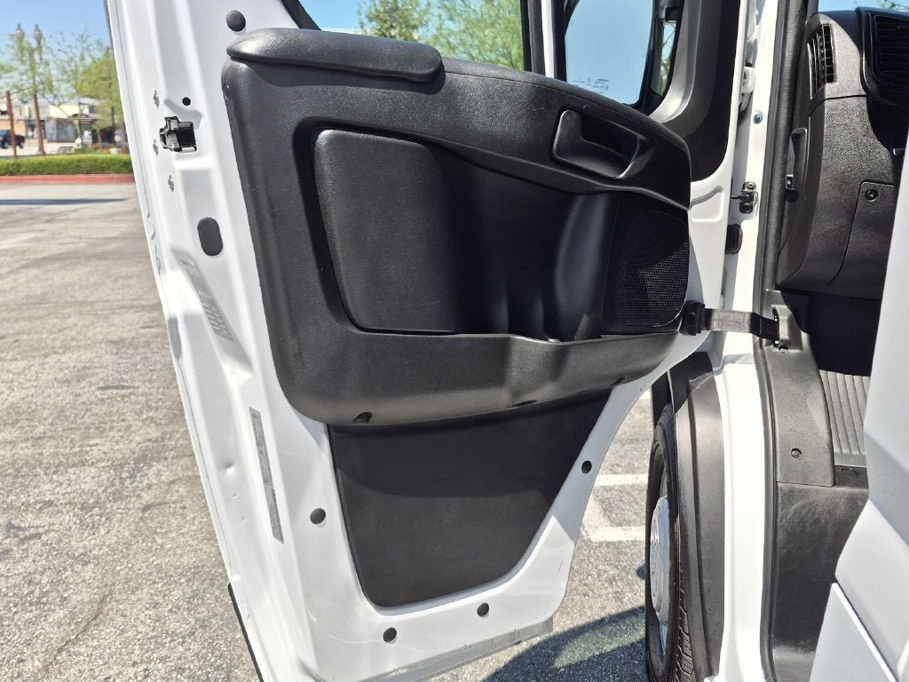 Used 2025 RAM ProMaster 2500 FWD image 23
