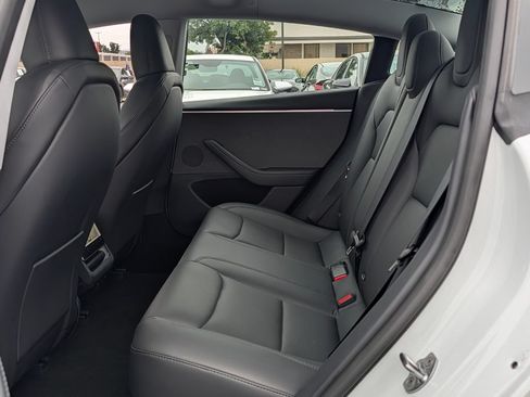 Used 2024 Tesla Model 3 Long Range RWD image 11