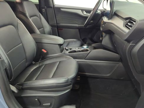 Used 2025 Ford Escape Platinum AWD/4WD image 26