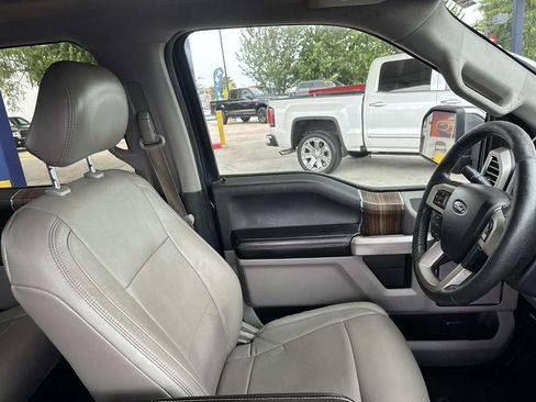 Used 2015 Ford F150 Lariat w/ Equipment Group 502A Luxury RWD image 13