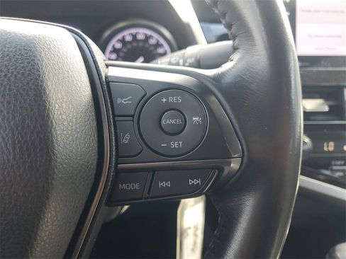 Used 2023 Toyota Camry SE image 21