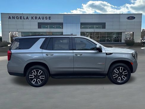 Used 2024 GMC Yukon AT4 AWD/4WD image 9
