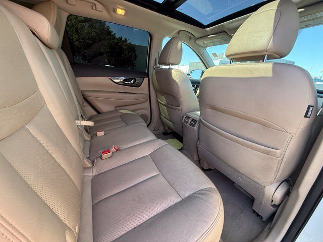 Used 2015 Nissan Rogue SL w/ SL Premium Package AWD/4WD image 18