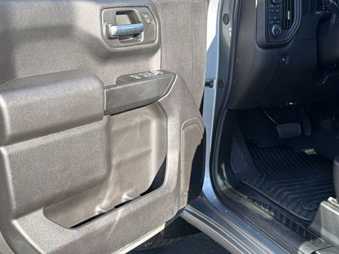 Used 2025 Chevrolet Silverado 1500 Custom image 23