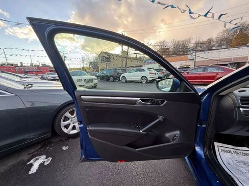 Used 2017 Volkswagen Passat 1.8T SE image 21