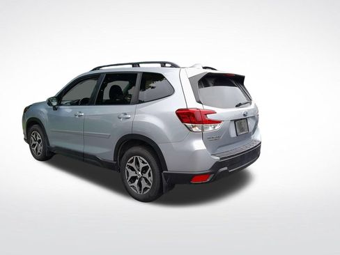Used 2023 Subaru Forester Premium AWD/4WD image 6