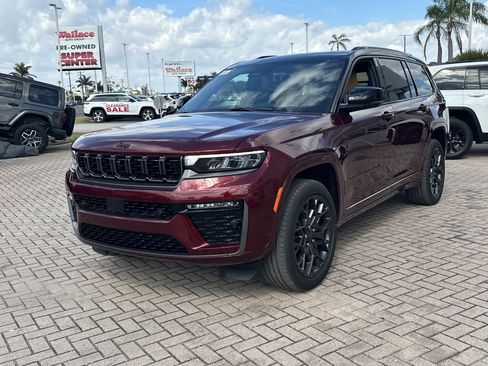 New 2026 Jeep Grand Cherokee L Summit w/ Obsidian Package image 3