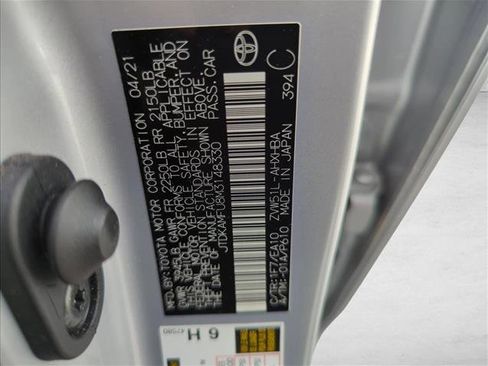 Used 2021 Toyota Prius XLE image 29