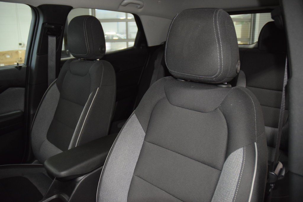 Used 2024 Chevrolet TrailBlazer LT w/ Convenience Package AWD/4WD image 40