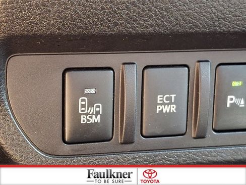 Certified 2022 Toyota Tacoma TRD Sport w/ Technology Package AWD/4WD image 25