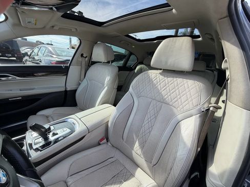 Used 2016 BMW 740i RWD image 14