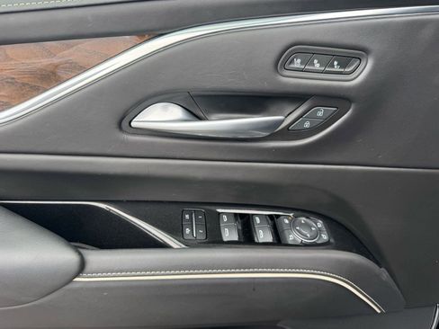 Certified 2023 Cadillac Escalade ESV Sport Platinum image 10
