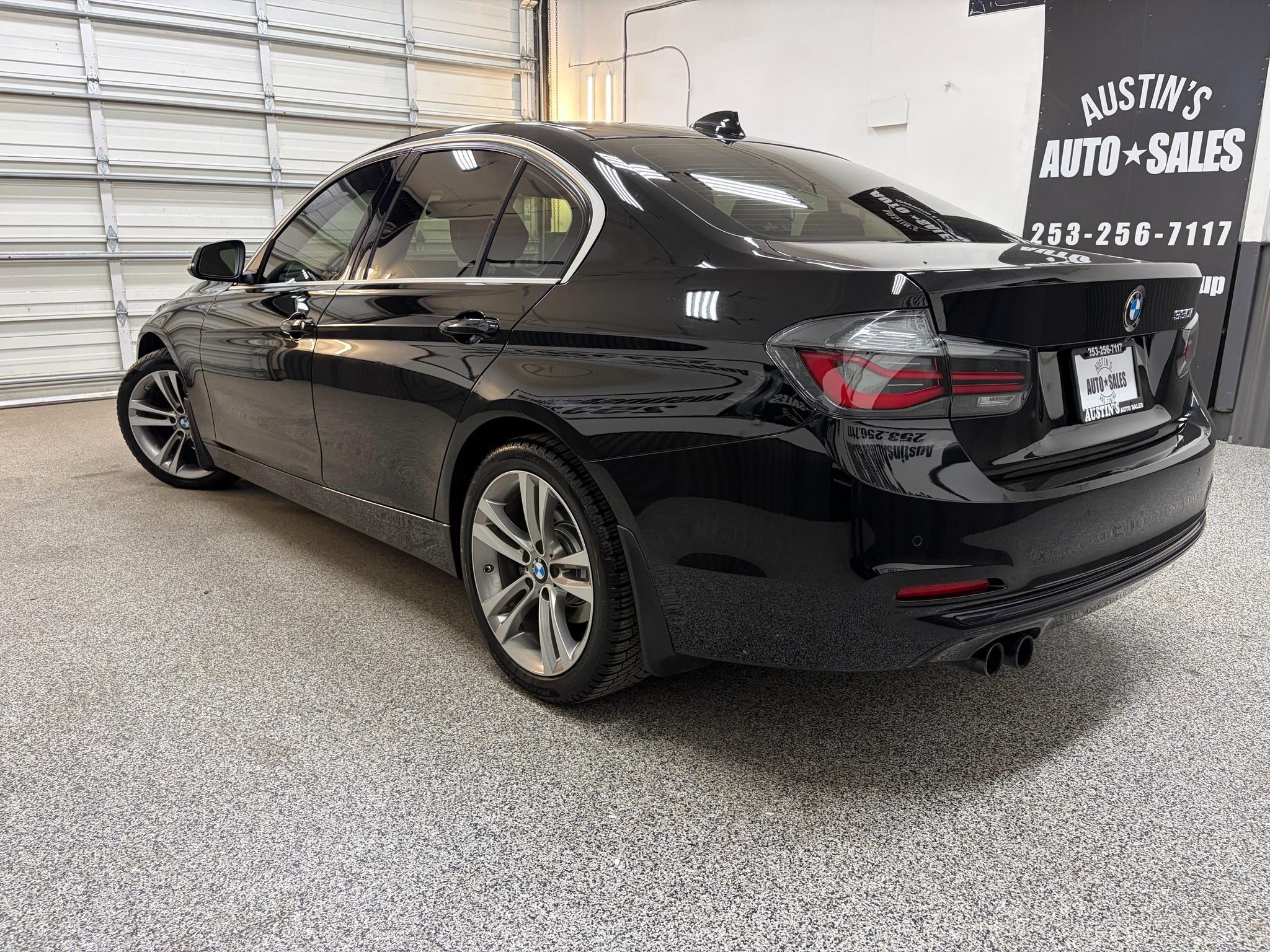Used 2017 BMW 330i Sedan RWD image 8