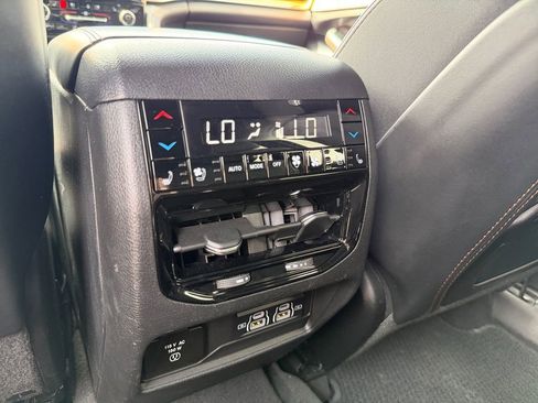 Used 2023 Jeep Grand Cherokee L Summit AWD/4WD image 20