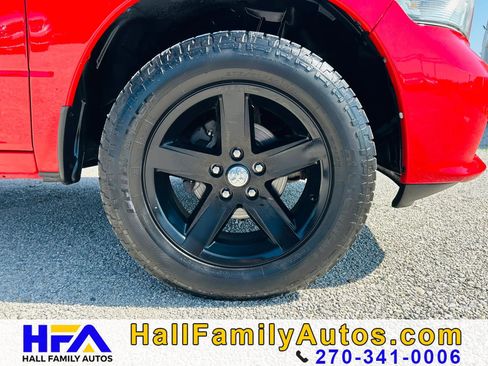 Used 2016 RAM 1500 Express AWD/4WD image 33