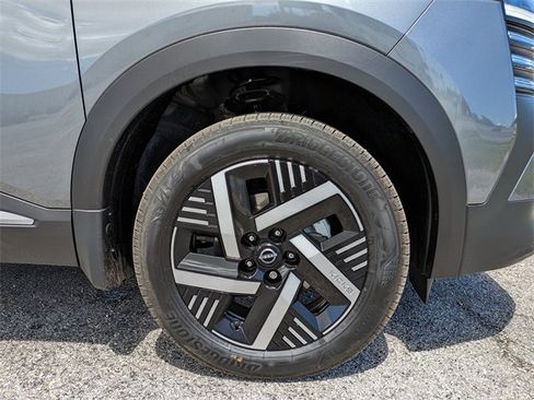 New 2026 Nissan Kicks SV w/ Illumination Package image 12