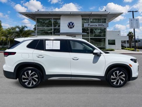 Used 2026 Volkswagen Tiguan S FWD image 3