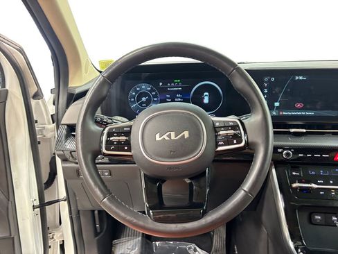 Used 2024 Kia Carnival SX Prestige FWD image 12
