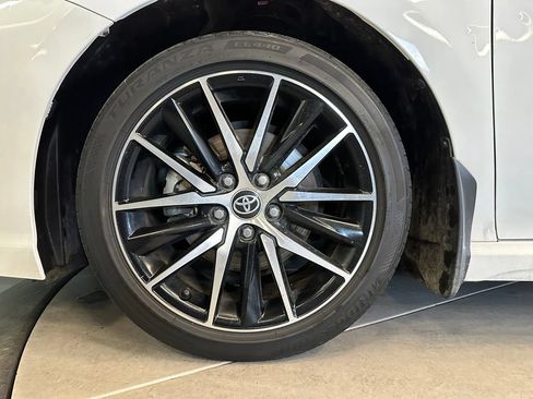 Used 2022 Toyota Camry SE FWD image 25