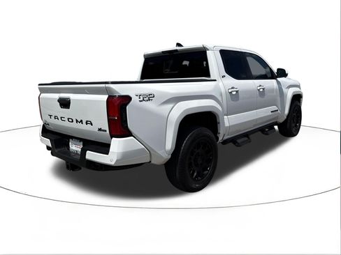 Used 2024 Toyota Tacoma TRD Sport w/ TRD Sport Premium Package AWD/4WD image 3