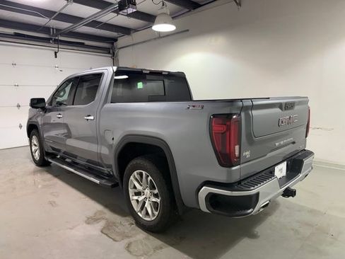 Used 2022 GMC Sierra 1500 SLT w/ SLT Premium Package AWD/4WD image 5