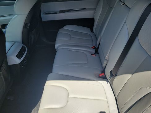Used 2022 Hyundai Palisade SEL w/ 8P Bench Seat Package FWD image 12