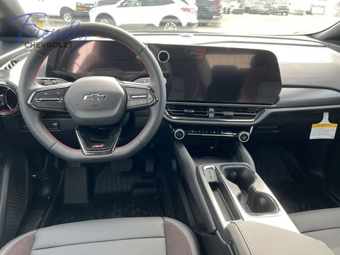 New 2026 Chevrolet Equinox EV RS AWD/4WD image 31