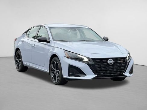 New 2026 Nissan Altima 2.5 SR AWD/4WD image 1