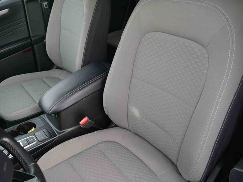 Used 2022 Ford Escape SE w/ SE Sport Appearance Package AWD/4WD image 23