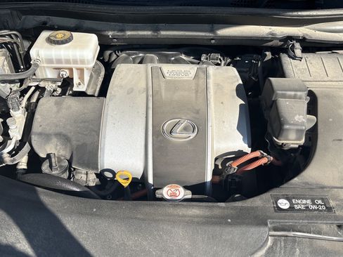 Used 2018 Lexus RX 450h AWD w/ Luxury Package image 35