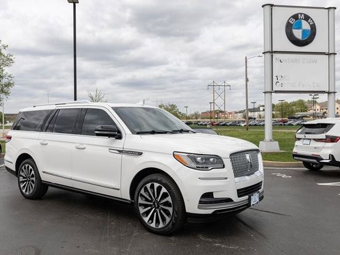 Used 2024 Lincoln Navigator L Reserve AWD/4WD image 1